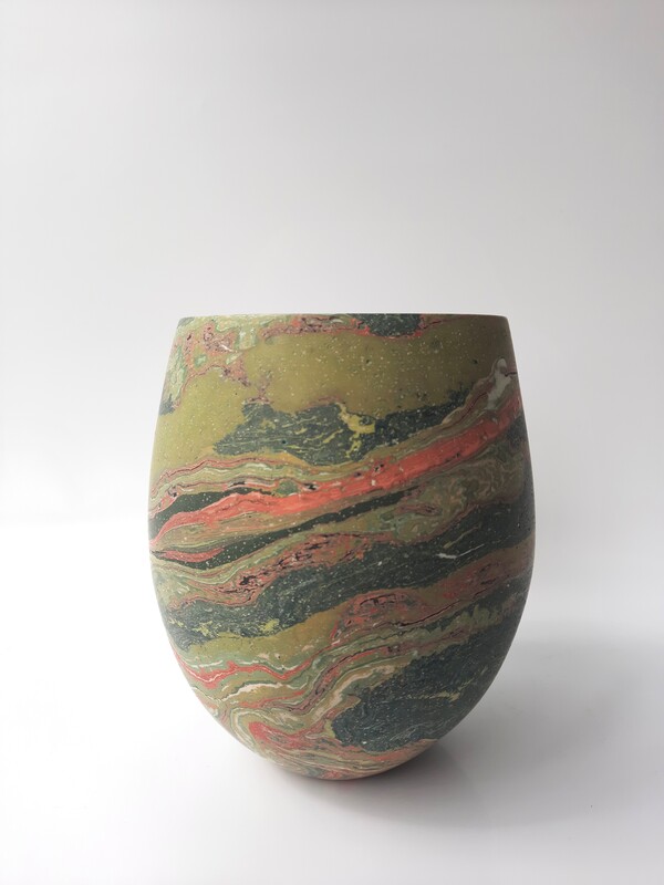 Dorothee Wenz - Landscape, 2025, eingefärbter Ton und Porzellan