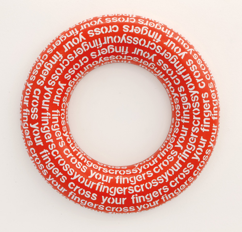 Petra Scheibe Teplitz - Cross your fingers, 2004/2026, Styrofoam ring,cardboard, wachs